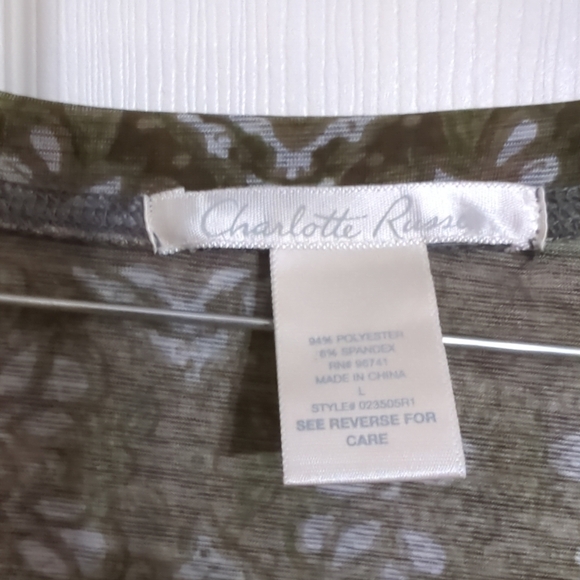 Charlotte Russe Green Red Gray Handkerchief Hem Shirt V Neck Longer Sides L - Picture 5 of 10